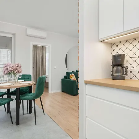 Daire Przytulny Z Tarasem & Balkonem By Renters Wroclaw